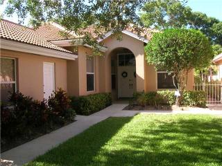 290 Sussex Cir, Jupiter, FL 33458-8119