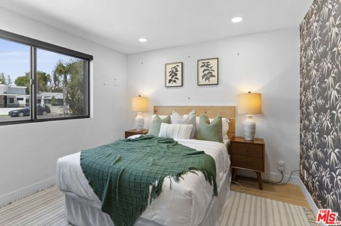 5254 Buffalo Ave, Van Nuys CA  91401-5929 exterior