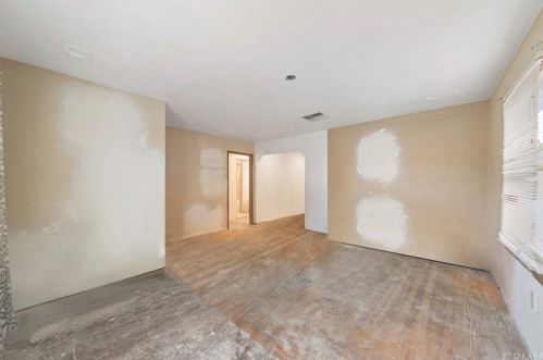 7650 Emerald St, Riverside, CA 92504-4417
