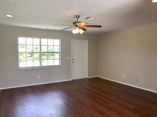 302 Camelot Dr, Fort Pierce, FL 34983-1744
