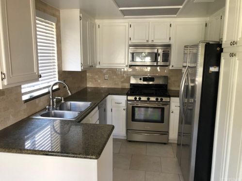 18209 Flynn Dr, Santa Clarita, CA 91387-4992