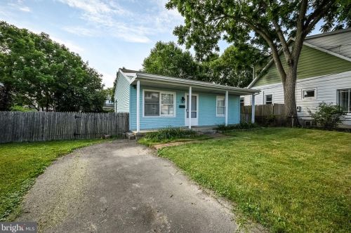4 Atkins Ave, Wilmington, DE 19805-1406