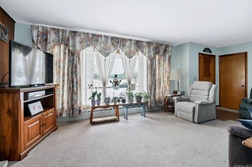 517 State Route 211, Montgomery NY  12549-2410 exterior