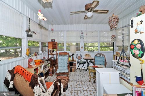 1555 Dee Rd, Lacey NJ  08731-3411 exterior