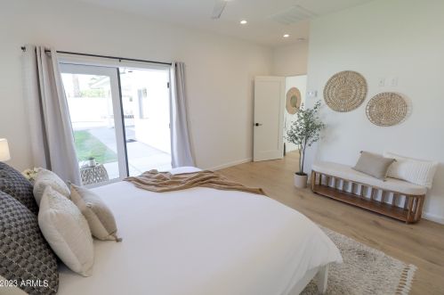 4346 Evans Dr, Phoenix AZ  85032-5449 exterior