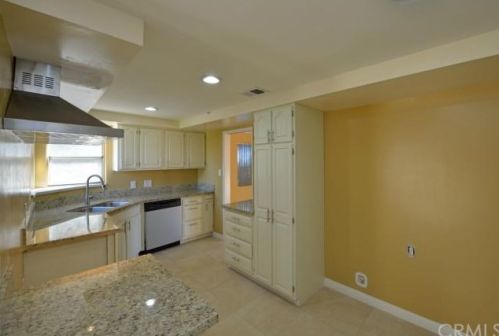 9617 Rosecrans Ave, Bellflower, CA 90706-2355