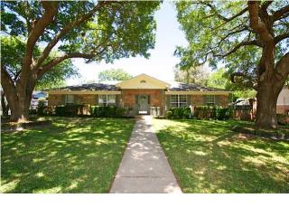 2101 Pine Needle Dr, Mobile, AL 36609-2709