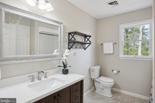 900 Short Ln, Seaford DE  19973-1136 exterior