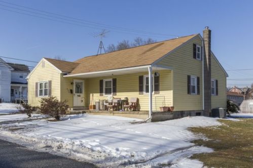 433 4th Ave, Parkesburg, PA 19365-1409