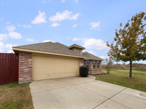 4029 Tarpon Springs Dr, Fort Worth, TX 76123-3416