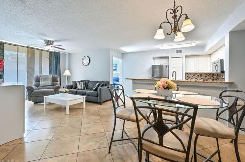 1265 Wildwood Lakes Blvd, Naples, FL 34104-7477
