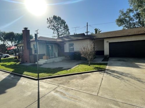 16637 California, Bellflower CA  90706-5013 exterior