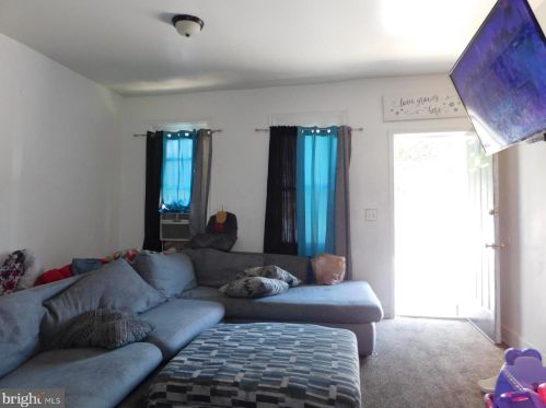 112 Stroud St, Wilmington, DE 19805-4842