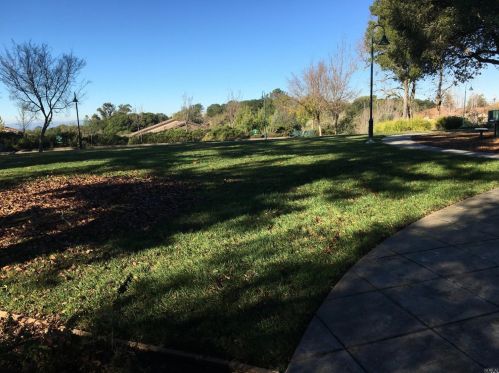 2240 Bell Flower Ln, Santa Rosa, CA 95404-6192