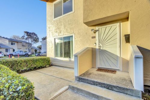 4200 Comet Cir, Union City, CA 94587-4026