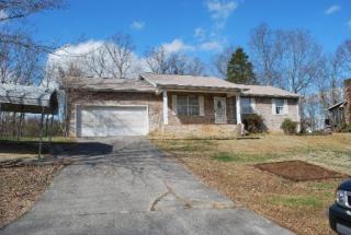921 Horseshoe Dr, Knoxville, TN 37920-6717