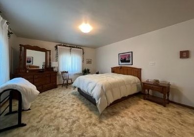 1004 Linden Dr, Jeannette PA  15644-2841 exterior