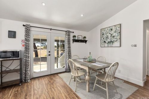 39970 Calle Bellagio, Temecula CA  92592-8620 exterior