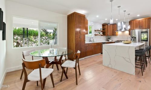 5301 Norwich Ave, Van Nuys CA 91411-3634 exterior