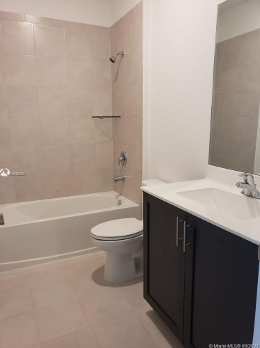 191 185th Way, Hollywood FL  33029-5432 exterior