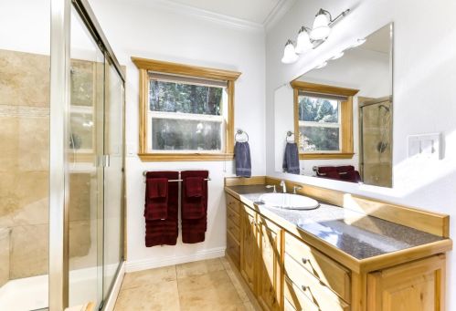 5257 Cold Springs Dr, Michigan Bluff CA  95631-9740 exterior