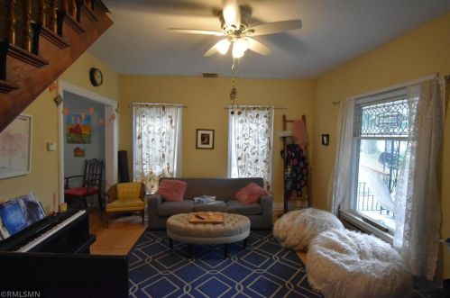 1024 6th St, Hudson, WI 54016-1338