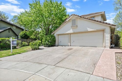 2153 Crestview Ct, Fairfield, CA 94534-7941