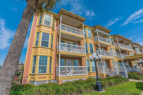 6300 Seawall Blvd, Galveston, TX 77551-2099