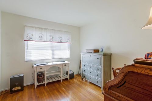 271 Goodwin Dr, San Bruno CA  94066-1660 exterior