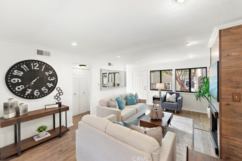 9 Sundance Dr, Newport Beach, CA 92663-2123