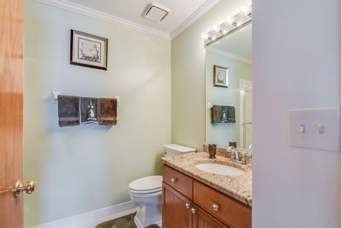 6820 107 Ave, Kenosha WI 53142-7864 exterior