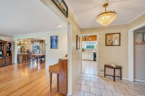 738 Salisbury Park Dr, Westbury NY  11590-5820 exterior