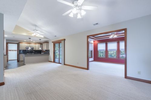 1876 Willow Lakes Dr, Springfield, OH 45502-7305