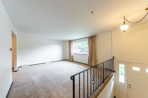 152 Richmore Dr, Verona PA  15147-2510 exterior