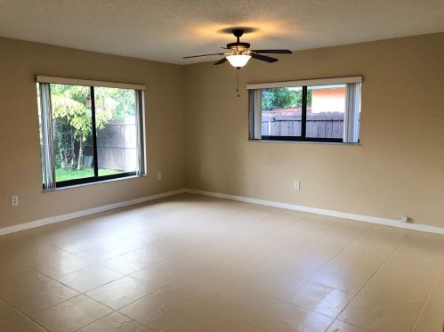 9686 1st Pl, Boca Raton FL  33428-4335 exterior