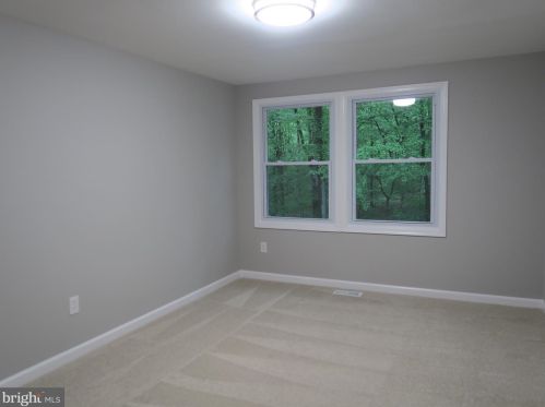 6251 Garretson St, Springfield VA  22015-3521 exterior