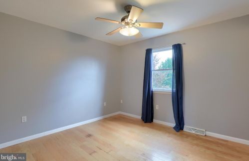 194 Jonathan Way, Red Lion PA  17356-9044 exterior
