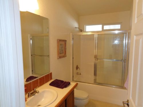 58 Havenview Ln, Oceanside CA  92056-4831 exterior