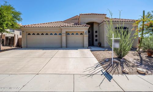 3685 Desert Cache Rd, Tucson, AZ 85735-5178