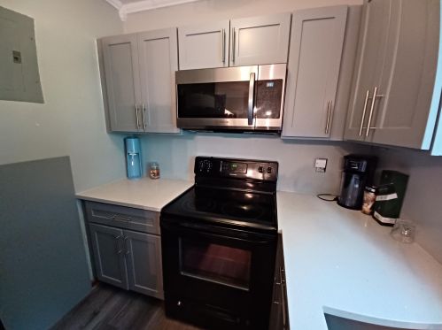 1141 27th St, West Palm Beach, FL 33404-4143