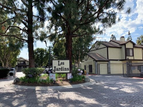 12423 Rock Springs Ct, Garden Grove, CA 92843-4148