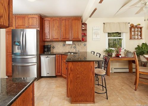 19 Billy Ave, Washingtonville NY  10992-1401 exterior