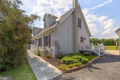 1190 Fish And Game Rd, Littlestown, PA 17340-9738