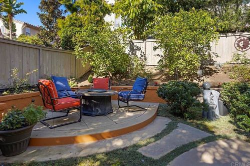 6392 Alexandri Cir, Carlsbad CA  92011-3600 exterior