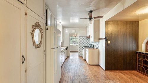 1122 Hickory Ave, Torrance CA 90503-7219 exterior