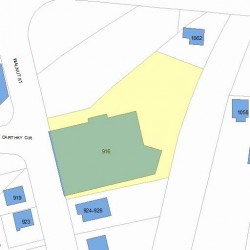 916 Walnut St, Newton MA  02461-1135 plot plan