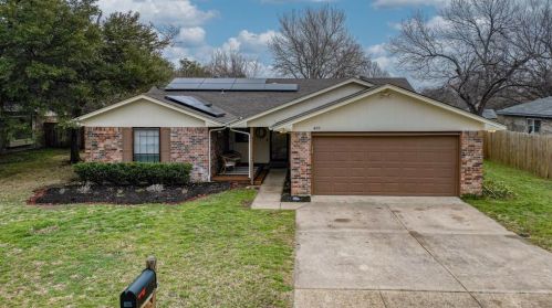 405 Flaxseed Ln, Fort Worth, TX 76108-3813