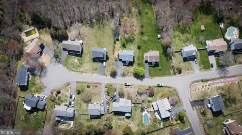 6608 Farmstead Ln, Fredericksburg VA  22407-1703 exterior