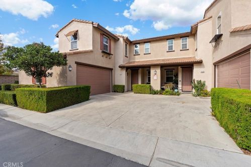 1610 Perennial Ct, Perris, CA 92571-3754