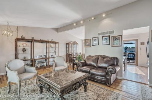 52 Margaret St, Old Bridge NJ  08857-2559 exterior